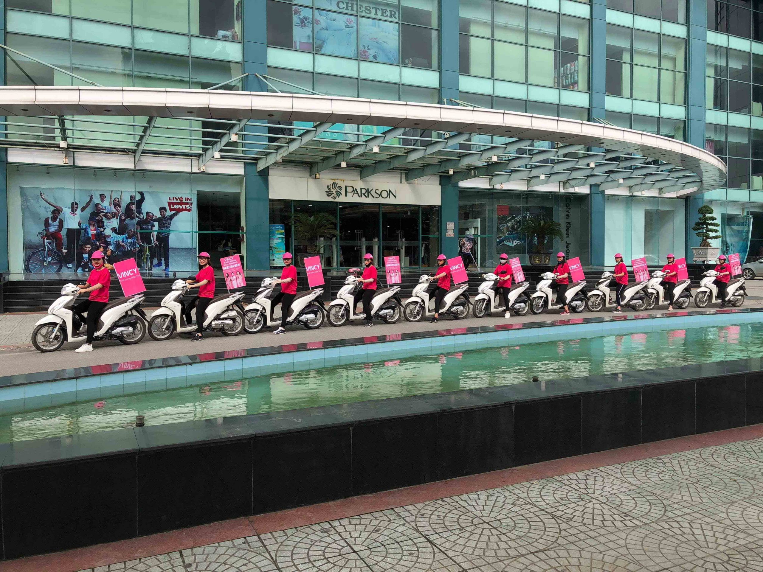 Tổ chức roadshow xe máy